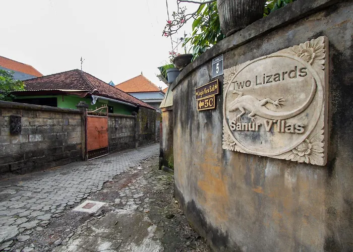 Two Lizards Sanur